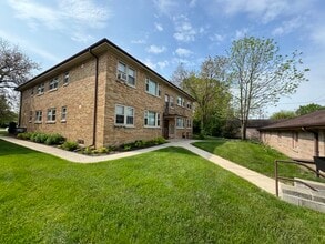 5224 W Forest Home Ave in Milwaukee, WI - Building Photo - Building Photo