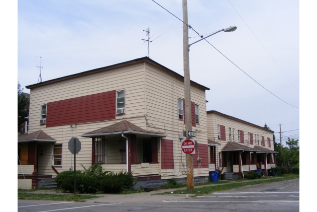 5323 Mound Ave in Cleveland, OH - Foto de edificio