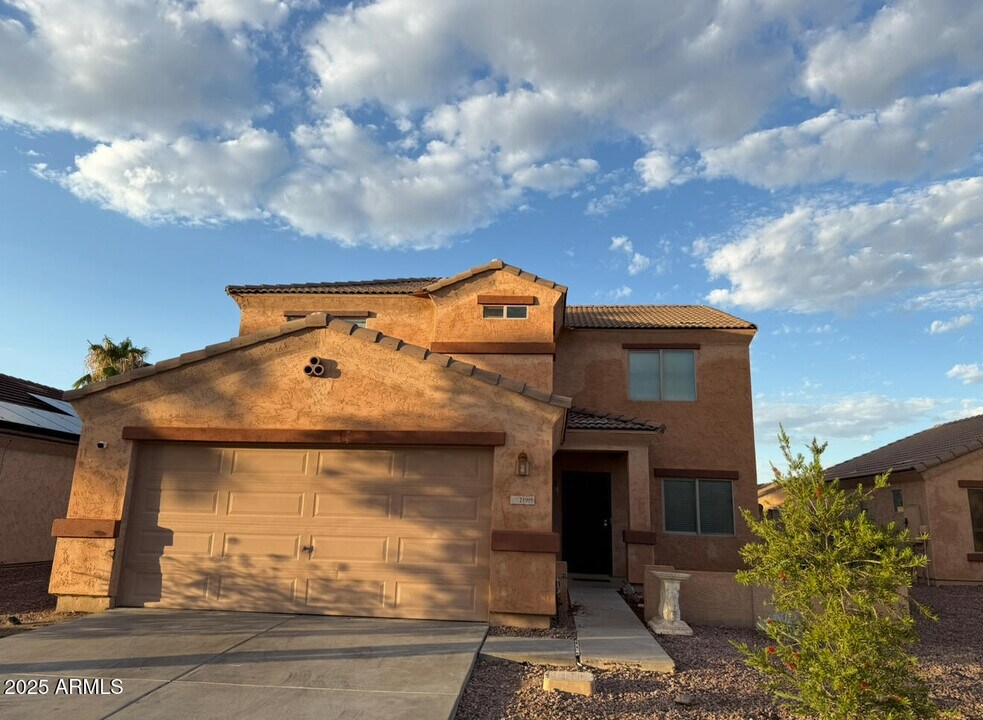 21995 W Cocopah St in Buckeye, AZ - Building Photo