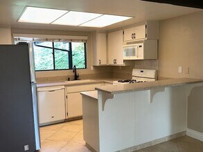 498 Kendale Rd in Buellton, CA - Building Photo - Building Photo