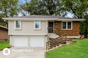 620 NE 114 St, Unit 04F in Kansas City, MO - Building Photo