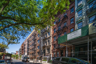 109 Saint Marks Pl in New York, NY - Building Photo - Primary Photo