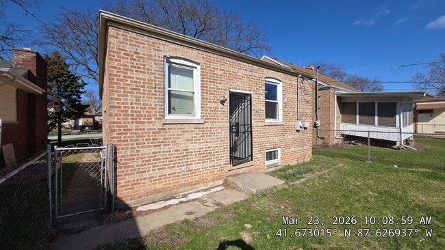 12141 S Wentworth Ave in Chicago, IL - Building Photo - Building Photo