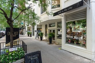 One East Delaware in Chicago, IL - Foto de edificio - Building Photo