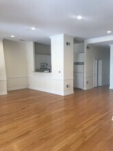708 N Dearborn St in Chicago, IL - Building Photo - Building Photo