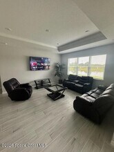 5090 Daybreak Dr in West Melbourne, FL - Building Photo - Building Photo