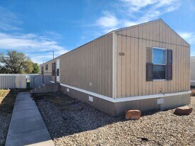 1210 N Avenue K in Portales, NM - Building Photo