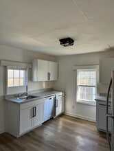 111 M T Holt Ave in Brookneal, VA - Building Photo - Building Photo