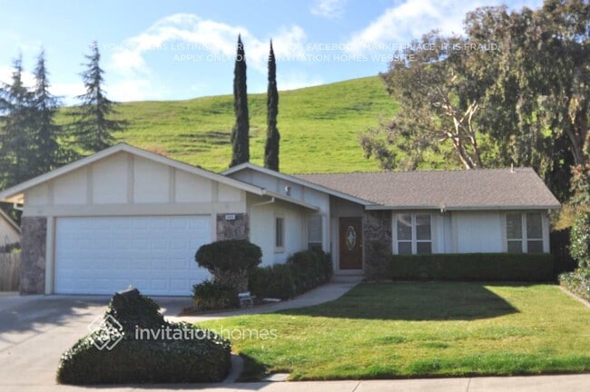 property at 2425 Grimsby Dr