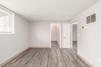 Carriage House in Syracuse, NY - Building Photo - Interior Photo