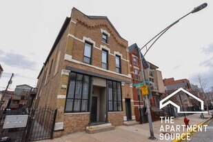 1257 N Greenview Ave, Unit CH in Chicago, IL - Building Photo