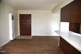 1521 Vista Del Mar Dr in Ventura, CA - Building Photo - Building Photo