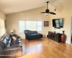 141 Ocean Bay Blvd in Lavallette, NJ - Foto de edificio - Building Photo