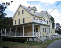 2544 County St in Somerset, MA - Building Photo