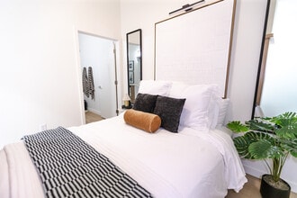 Urban Loft Co Fayetteville in Fayetteville, AR - Building Photo - Building Photo