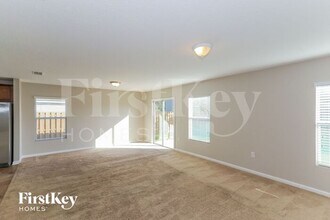 2361 Bonnie Lakes Dr in Green Cove Springs, FL - Building Photo - Building Photo