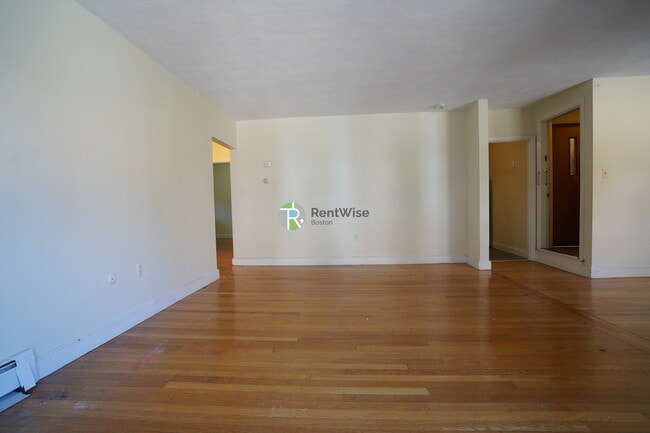 310 Tappan St in Brookline, MA - Building Photo - Building Photo
