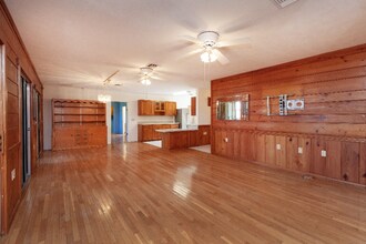 331 Roberts Rd in Nokomis, FL - Building Photo - Building Photo