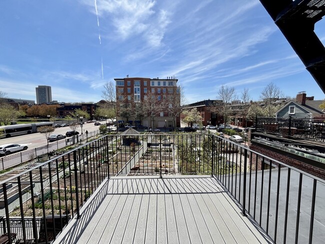 37 West Newton St, Unit 3