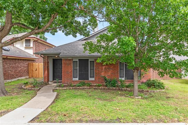 property at 2910 Menlo Park Ln