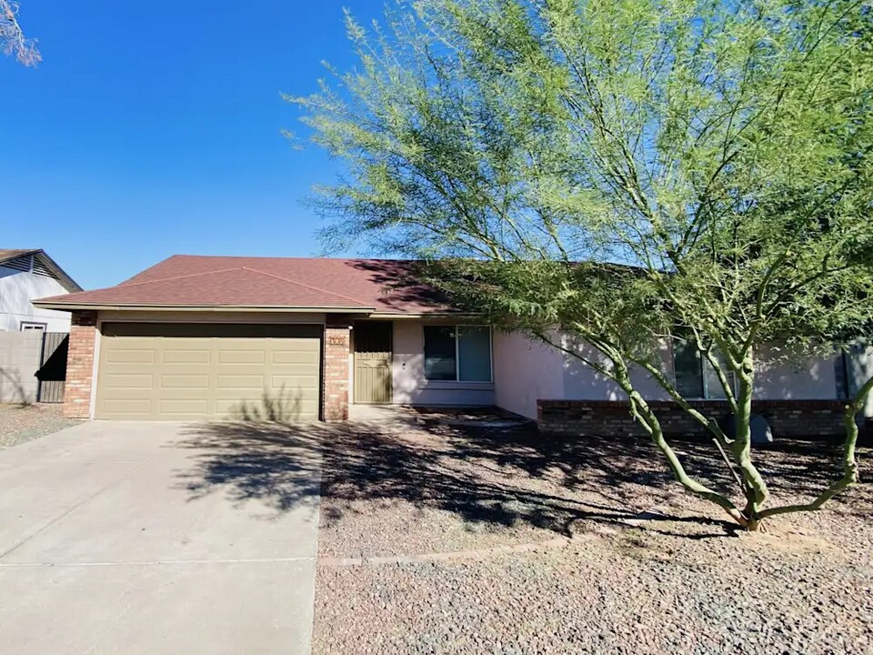 705 W Nopal Pl in Chandler, AZ - Building Photo