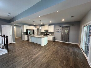 112 Henley Ct in Easley, SC - Building Photo - Building Photo