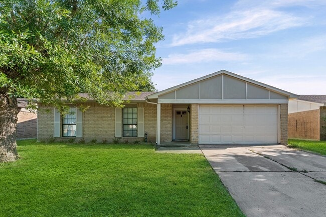 property at 17615 Fieldglen Dr