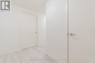 110 Broadway Ave in Toronto, ON - Building Photo - Building Photo