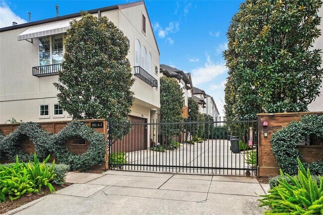 property at 902 W 23rd St