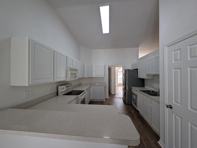 1148 Aladdin Rd in Spring Hill, FL - Building Photo - Building Photo
