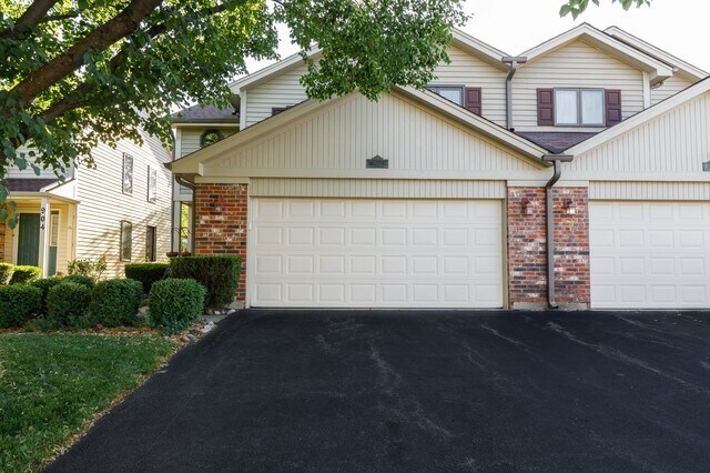 property at 902 Carlisle Ave