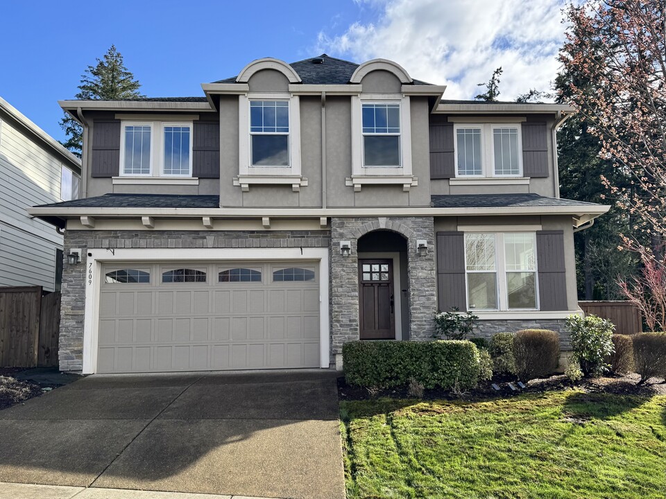7609 SW Applegate Dr in Beaverton, OR - Building Photo