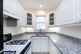 1719 Club Rd, Unit 1719 in Charlotte, NC - Foto de edificio - Building Photo