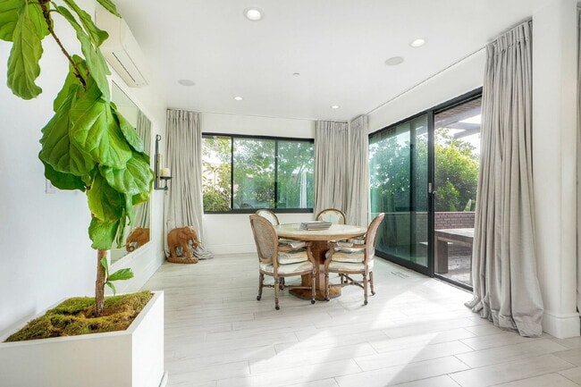 300 9th St in Del Mar, CA - Building Photo - Building Photo