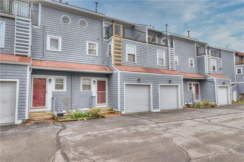 79 Duke St in East Greenwich, RI - Building Photo