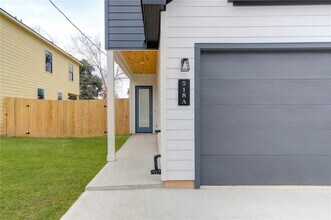 518 Clinton St in Conroe, TX - Building Photo - Building Photo