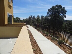 2121 Pasqual Dr in Roseville, CA - Building Photo - Building Photo