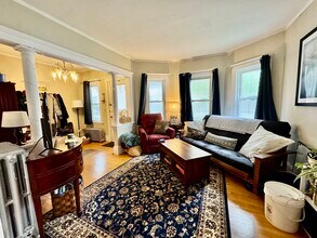 68 North St, Unit 1 in Somerville, MA - Building Photo - Building Photo