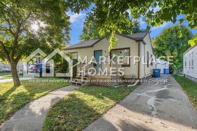 11108 Studebaker Ave in Warren, MI - Building Photo - Building Photo