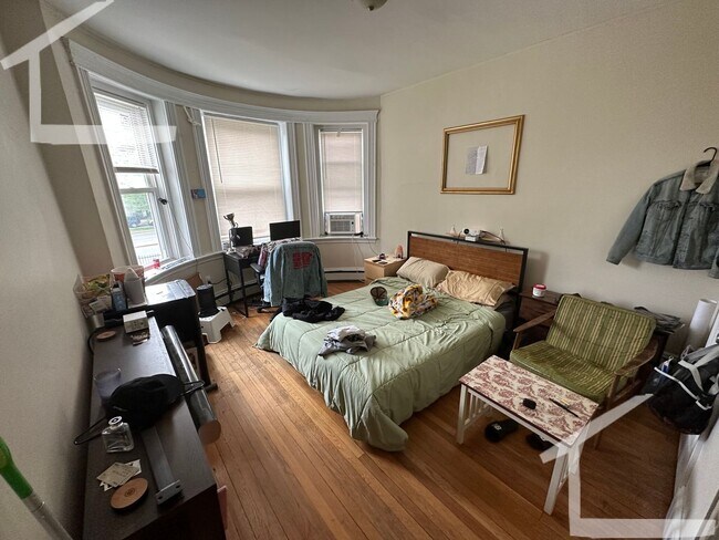 property at 1325 Commonwealth Ave