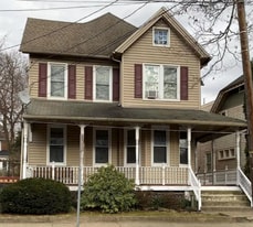 715 Cattell St, Unit 2nd/3rd Floor in Easton, PA - Building Photo