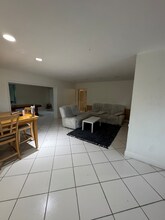 19323 Carolina Cir in Boca Raton, FL - Building Photo - Building Photo