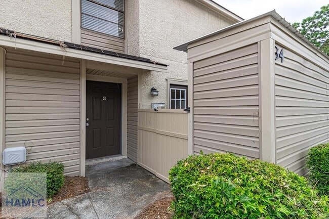 property at 901 Olmstead Dr