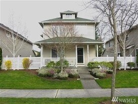 1476 Bobs Hollow Ln in Dupont, WA - Building Photo