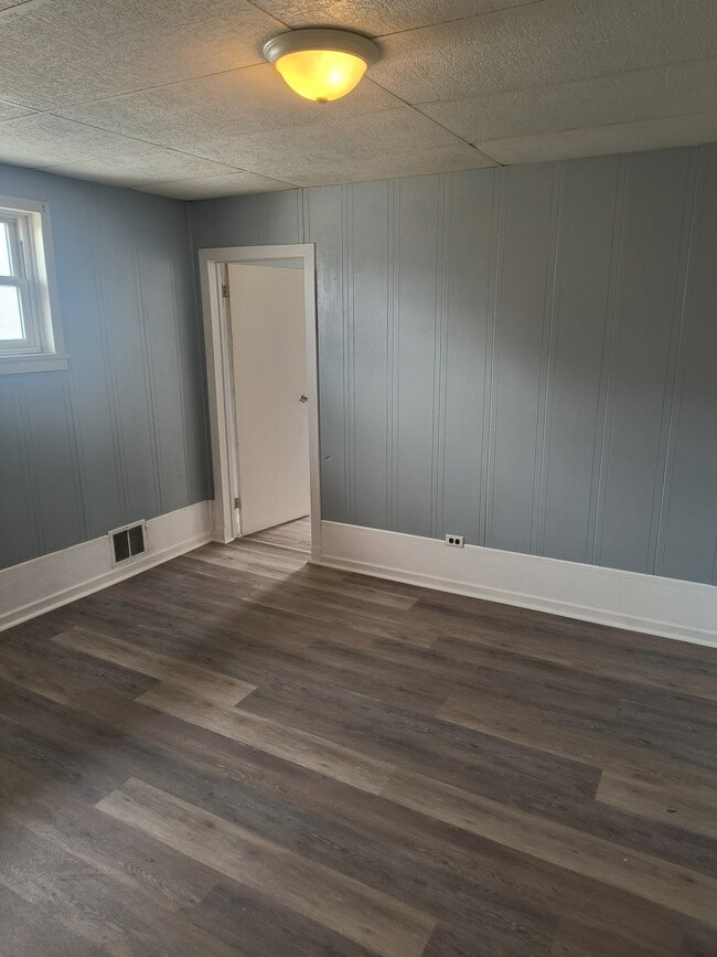 108 1/2 E 2nd Ave in DuBois, PA - Foto de edificio - Building Photo