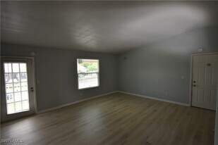 1269 SE 8th Terrace, Unit 3 in Cape Coral, FL - Building Photo