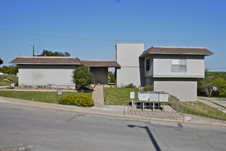 North Hill Manor in Fort Worth, TX - Building Photo - Building Photo