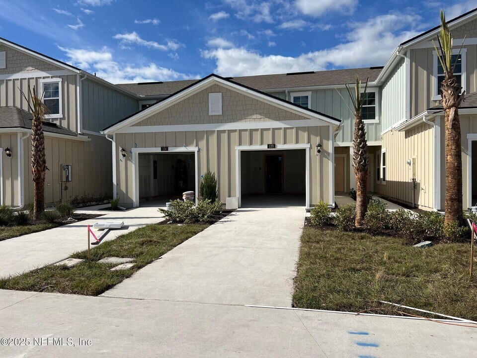 120 Summer Moon Dr in St. Augustine, FL - Building Photo