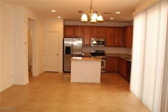 9052 Stone Cabin Ct in Las Vegas, NV - Building Photo - Building Photo