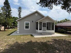 216 Smith Ave in Lake Hamilton, FL - Building Photo